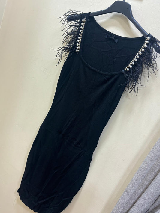 10 pezzi Vestito piume nero art.zs58203
